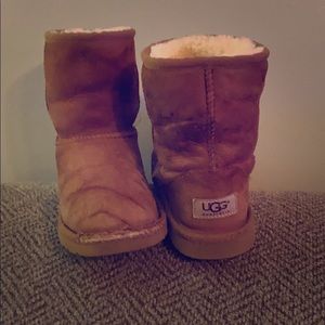 Girls Authentic UGG boots-used.